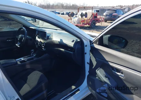 2022 Nissan Sentra Sv Xtronic Cvt z USA, uszkodzony, nr VIN 3N1AB8CV4NY316473